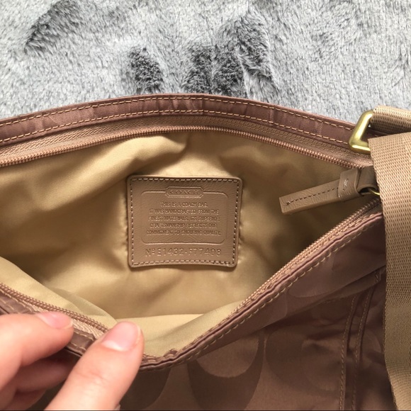 Coach Messenger Crossbody Bag - Picture 4 of 7